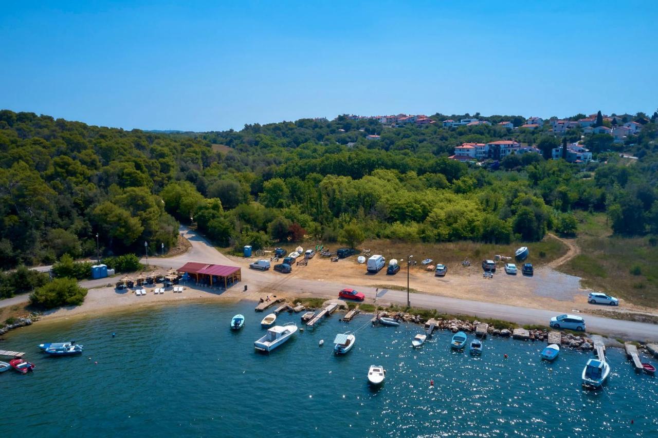 Apartments Davorka Banjole Zewnętrze zdjęcie
